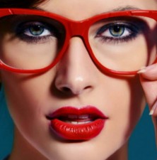 افراد نزدیک­‌بین چگونه آرایش کنند؟