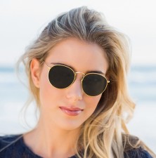 ویژگی‌های عینک آفتابی مناسب چیست؟